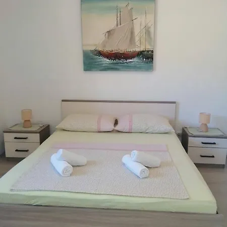 Apartment Brzica *