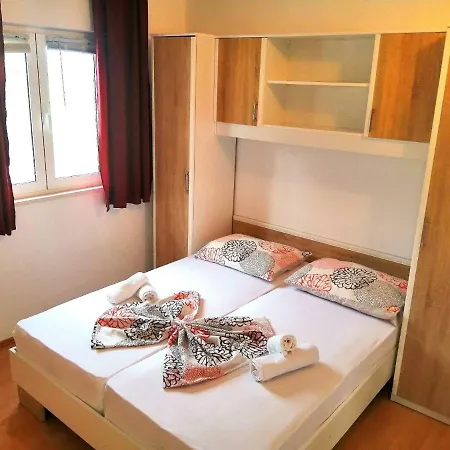 Apartment Brzica *