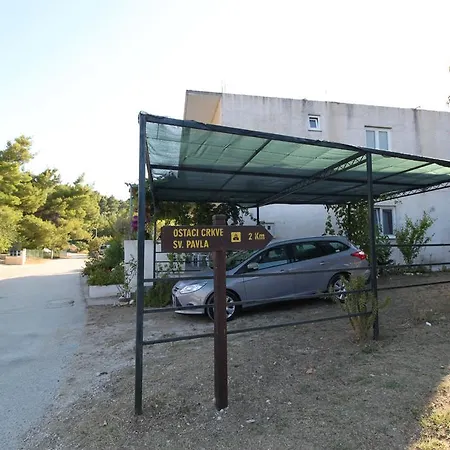 Brzica Apartment *